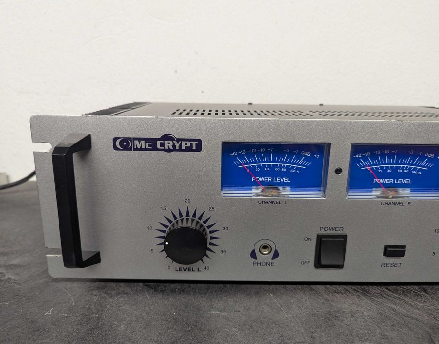 Рековий кінцевий підсилювач Mc Crypt PA-940/2.