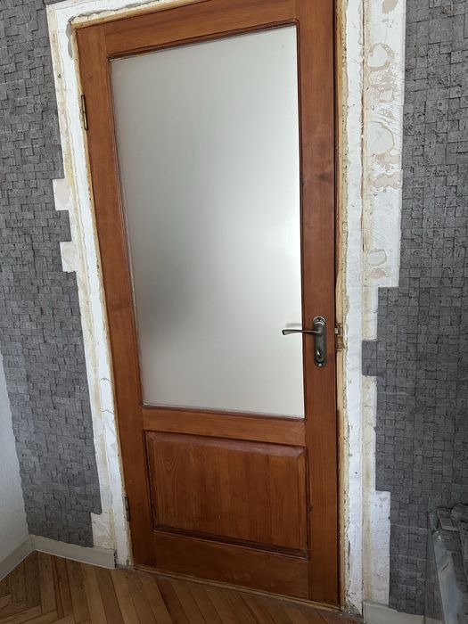Продам межкомнатные двери