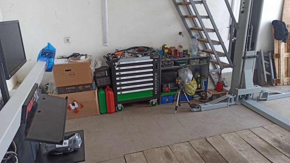 Оренда (СТО) гаража з підіймачем і ямою — Гаївський міст