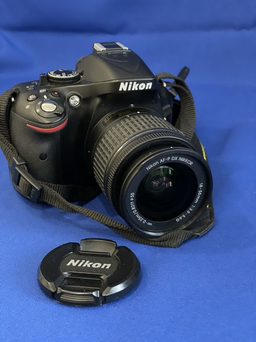 Дзеркальний фотоапарат Nikon D5200