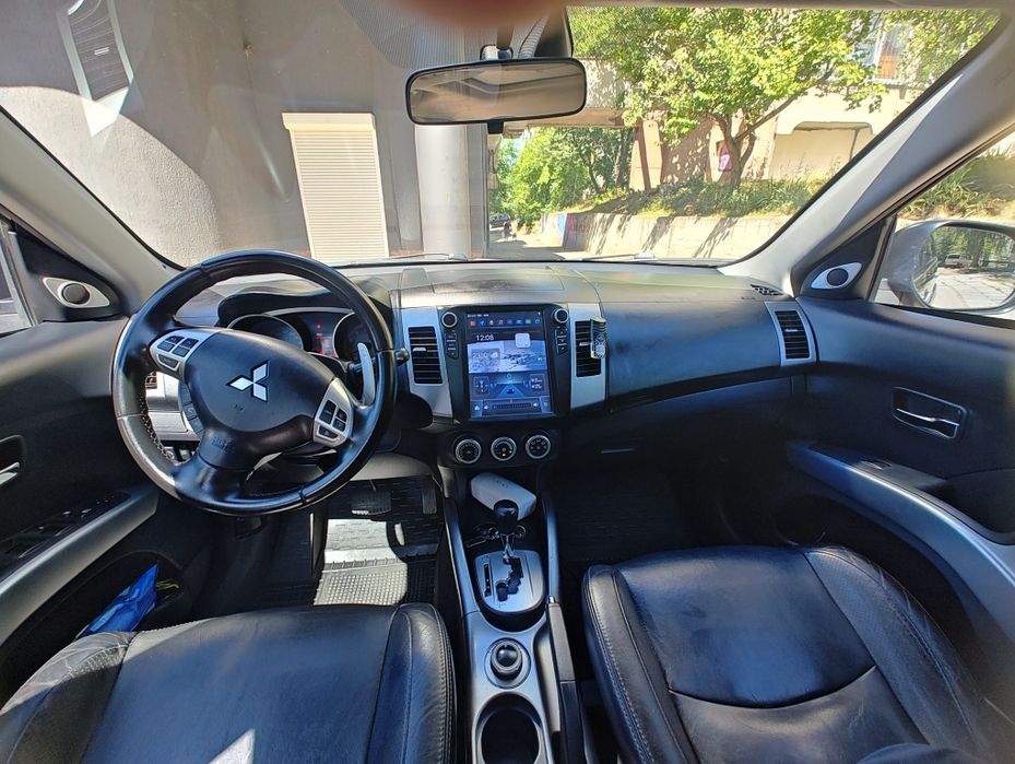 Mitsubishi outlander XL 3.0L 4×4 Газ/Бензин - Ідеальний технічний стан
