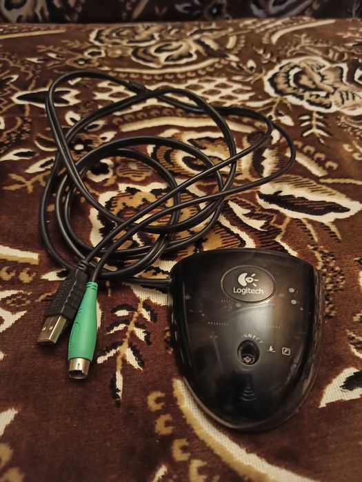 клавіатура Logitech безпровідна великого розміру