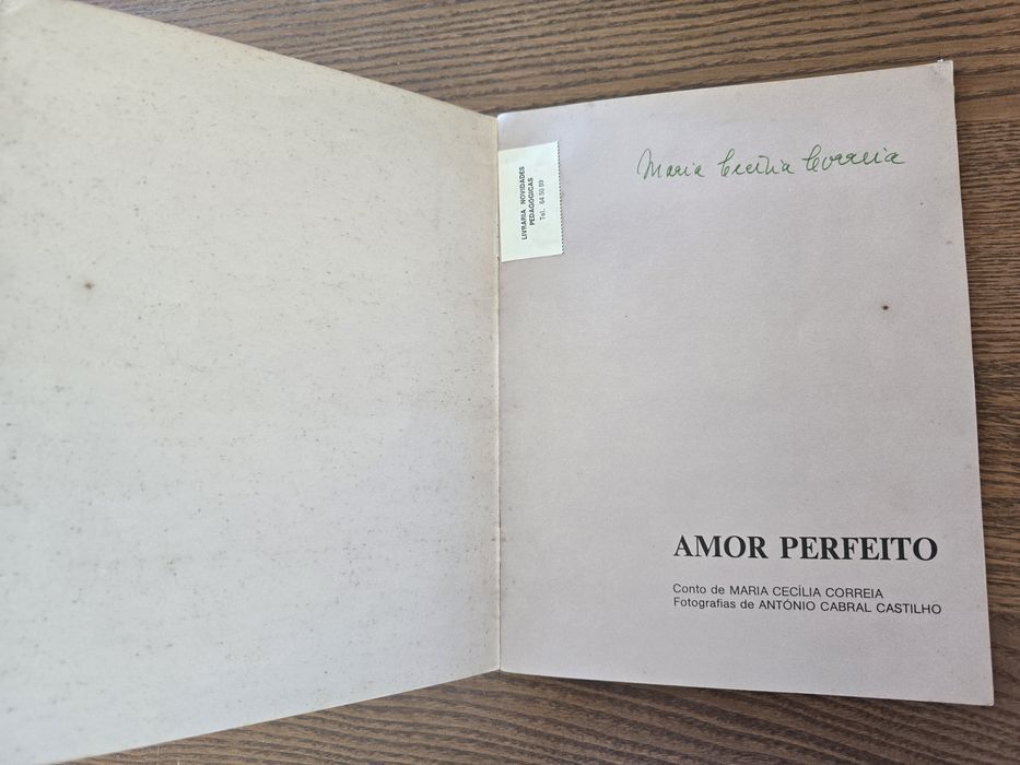 Livro "Amor Perfeito" Autografado