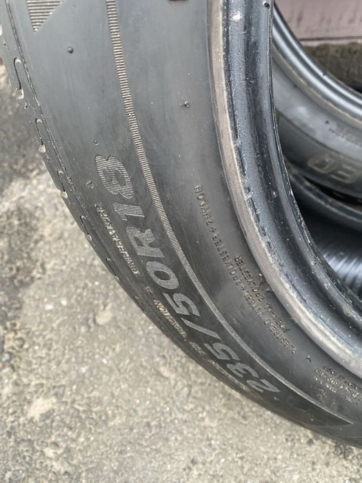 235/50/18 Laufenn  2 шт