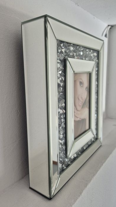 Lustrzana ramka na zdjęcia