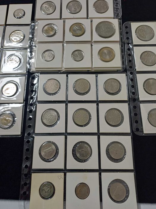 Moedas Portuguesas várias 48 unidades