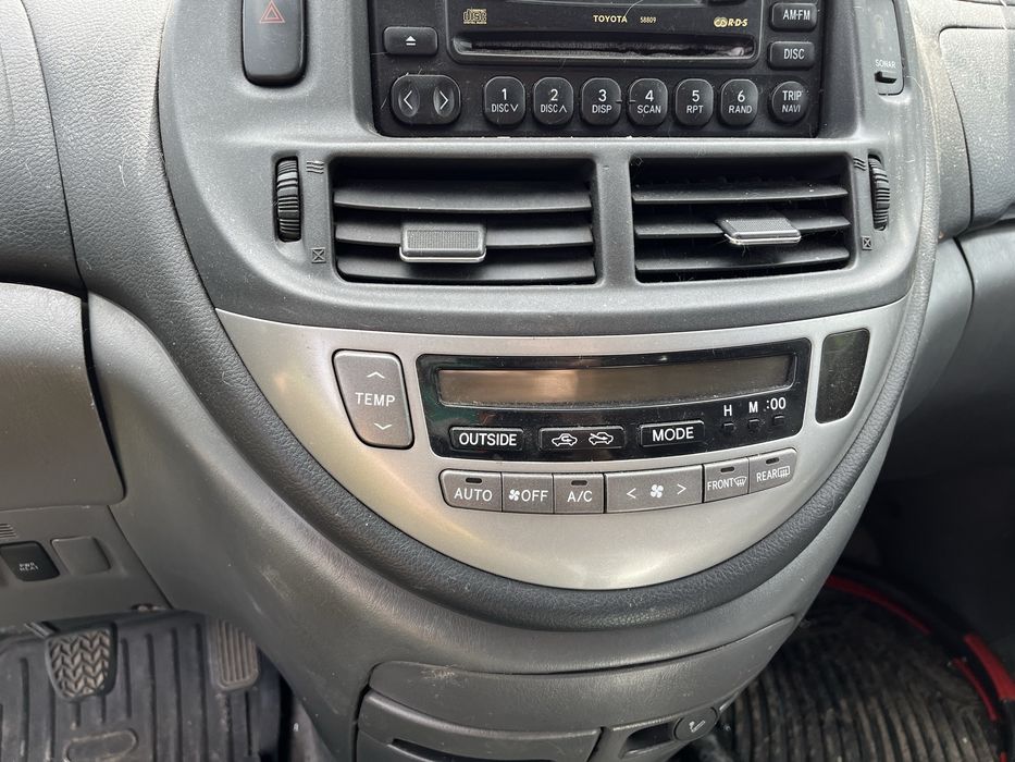 Тойота Превія toyota previa