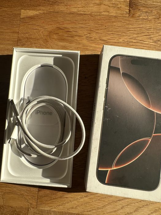 Iphone 16 PRO *JAK NOWY*