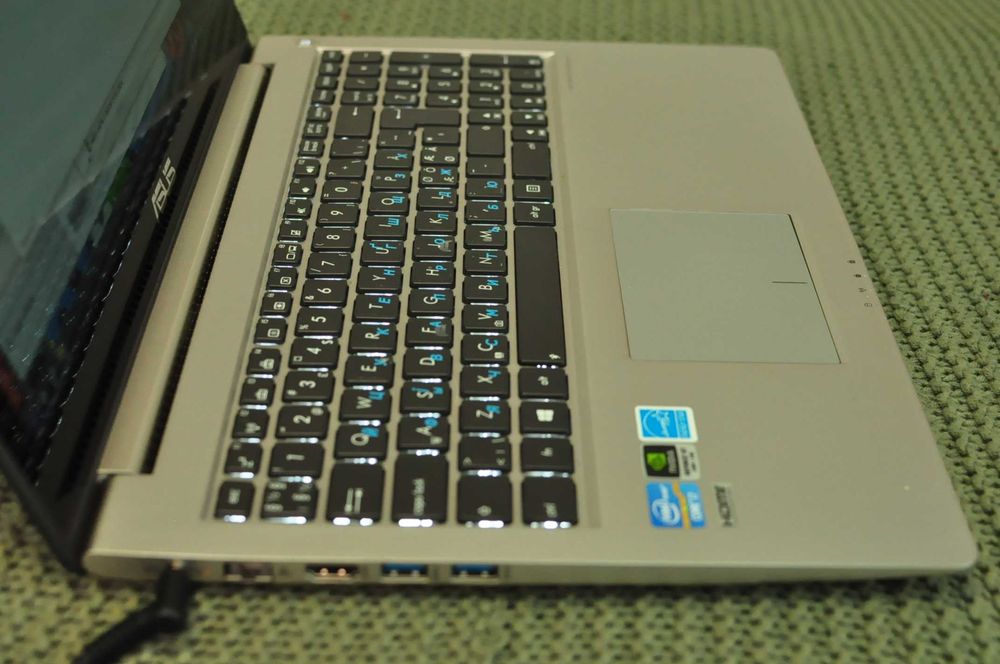 Сенсорный Игровой ноутбук Asus U500  (Core i5/8Gb/SSD/video 2Gb)