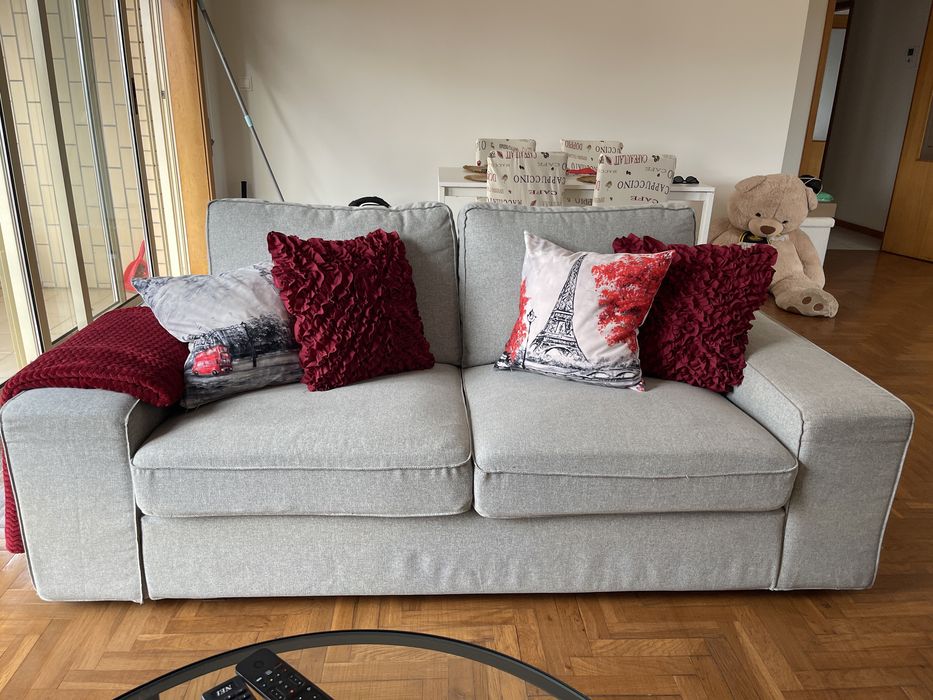 Sofá 2 lugares, Tibbleby em cinzento - KIVIK ( IKEA )