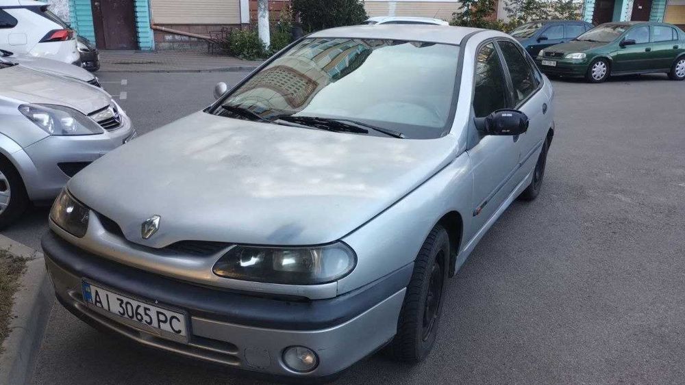 Renault Laguna 1