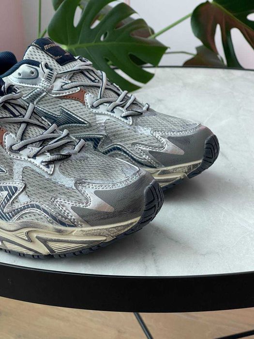 Кросівки Mizuno Adventure Grey White