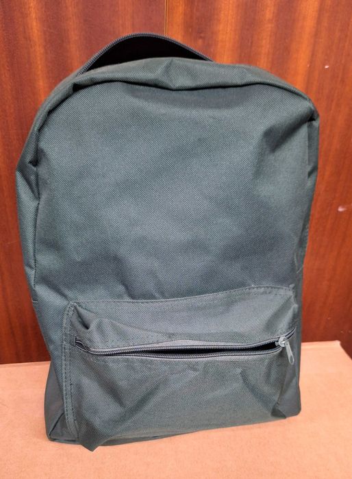 Zielony mały plecak