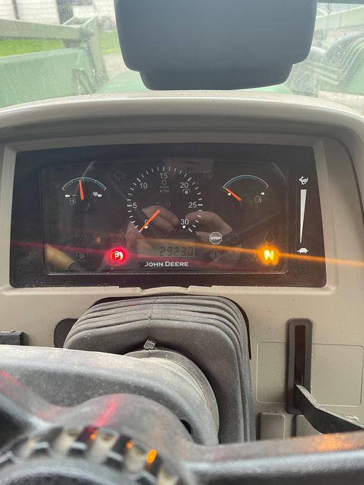 Sprzedam ciągnik John Deere 6100D