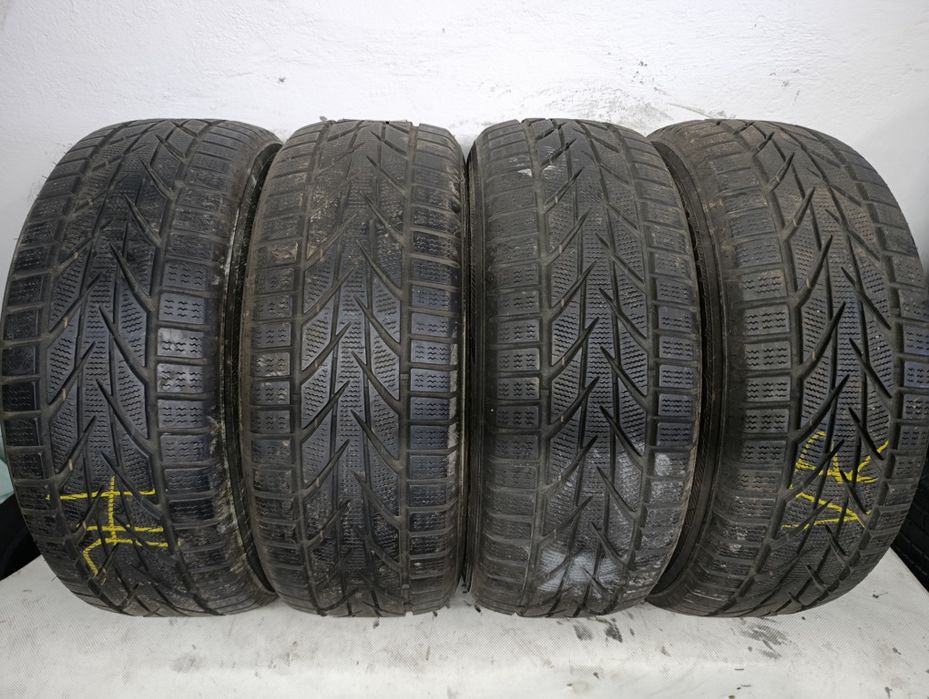 Шини резина 205*55 R16 Toyo