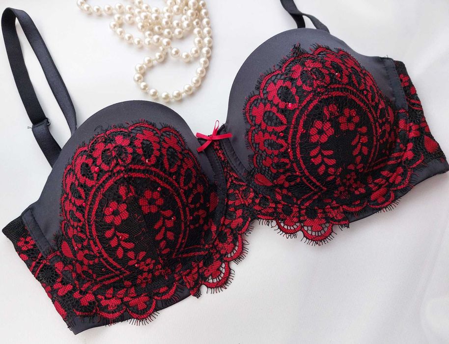 Роскошный сатиновый бюстгальтер с кружевом стразами Hunkemoller 75E
