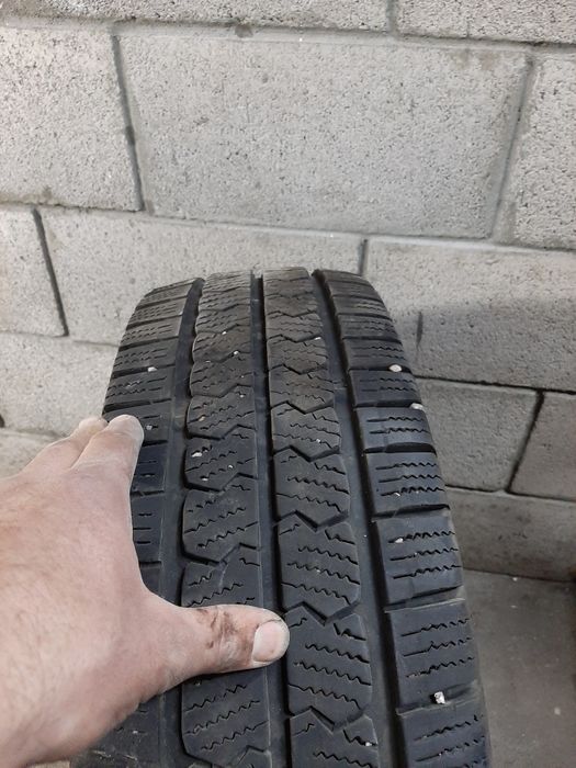 Колеса. Шины.Резина. 205/ 75/ R16C .235/65/16С