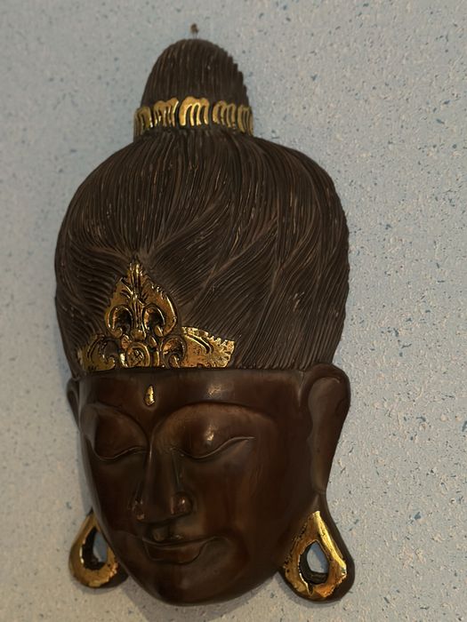 Maska „złotego” Buddy