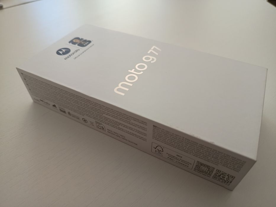 Motorola Moto G77