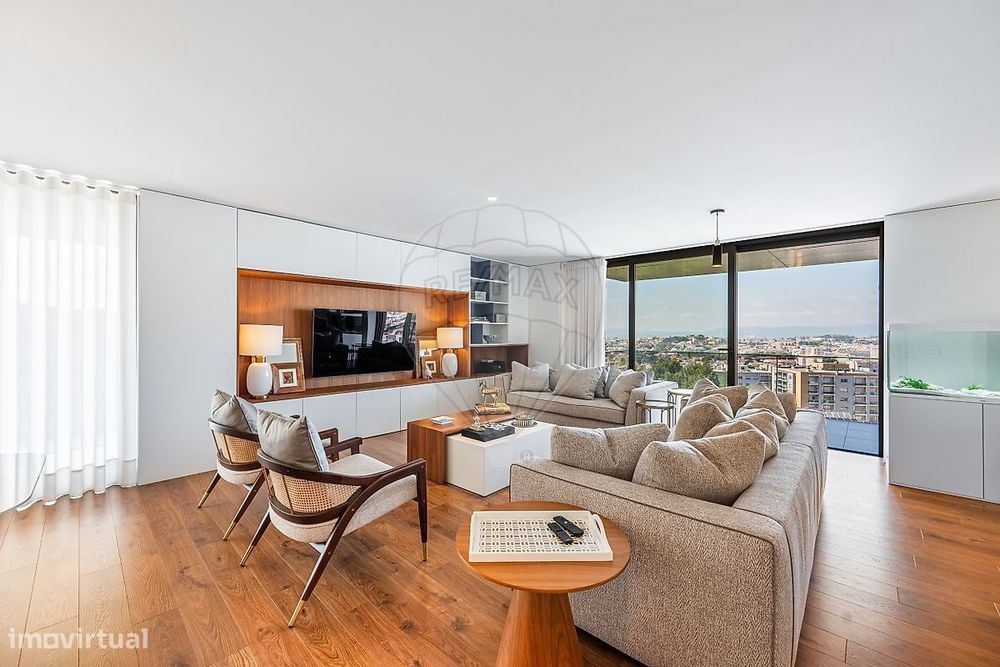 Apartamento T4 para venda