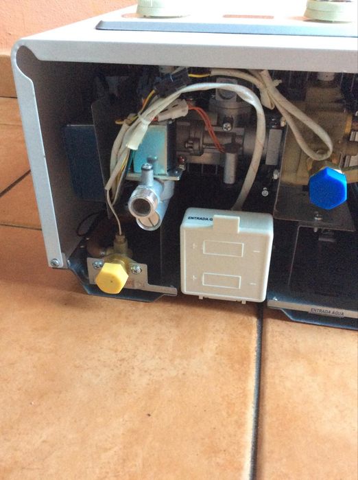 Vendese esqentador novo