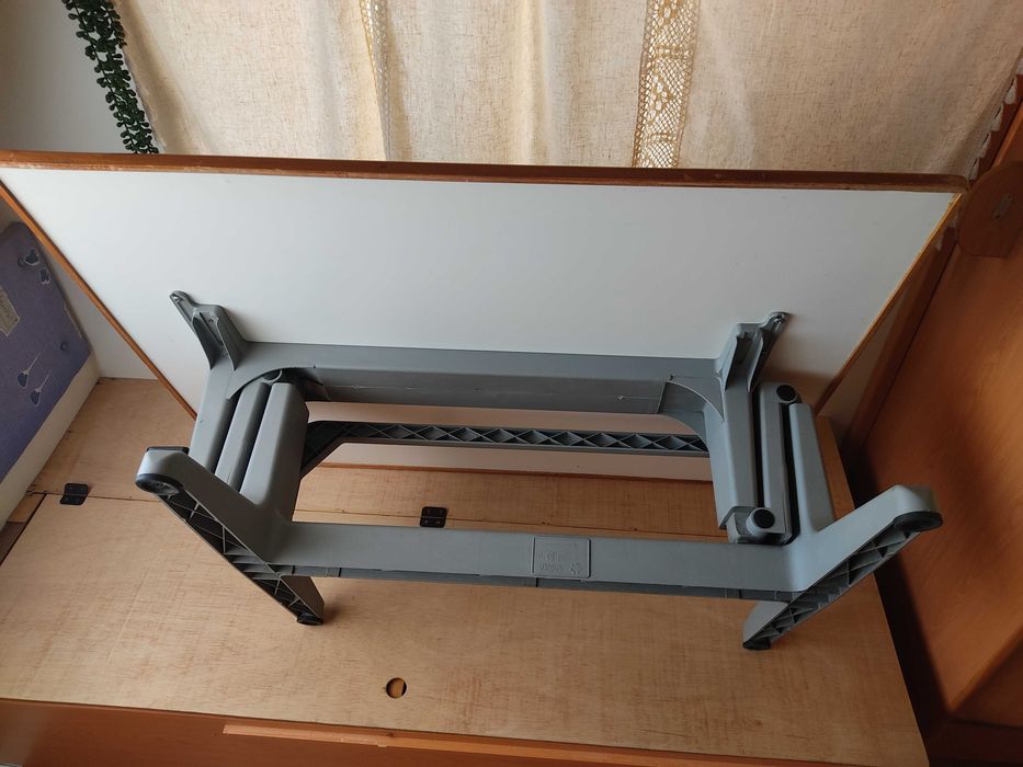 Mesa para caravana ou autocaravana