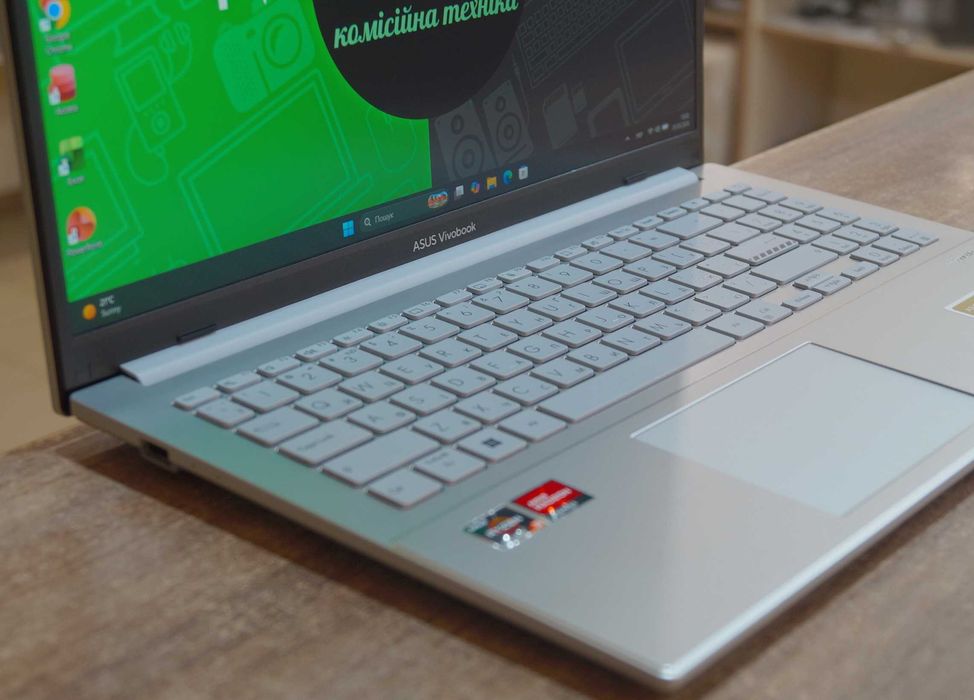 ГАРАНТІЯ Asus (IPS/AMD Ryzen 3 7320U/RAM 8гб LPDDR5/SSD 256гб)TVOYO