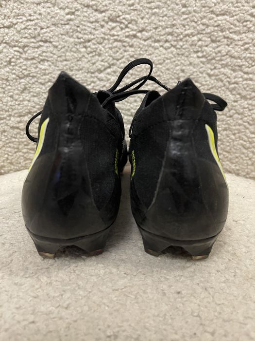 Бутси футзалки сороконожки сокороніжки кросівки Adidas 41р