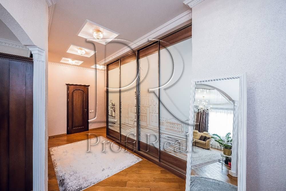 3к Квартира у жк/Голосіївський район/метро Деміївська/підземний паркін