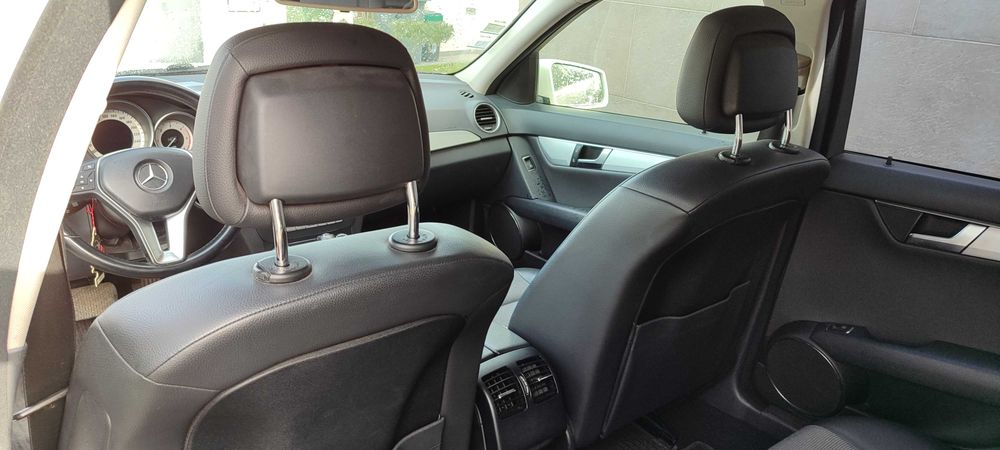 Vendo Carrinha Mercedes C220 170 Cv Automática em bom estado