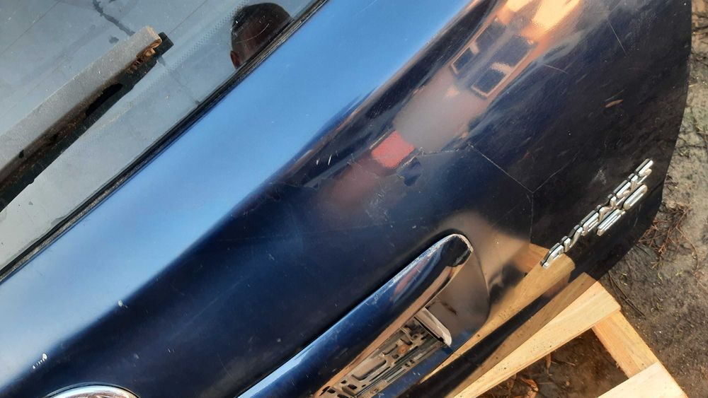 Lak. 8p4 toyota avensis t25 kombi klapa bagażnika