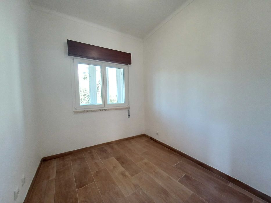 Apartamento T3 - Mira de Aire - Arrenda