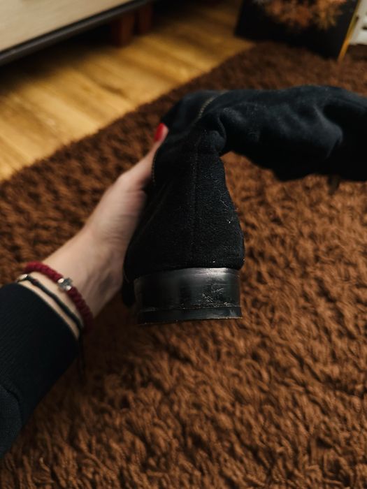 Замшевые сапожки стильные удобные