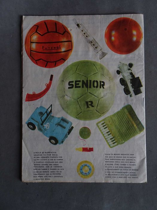 Caderneta de cromos de caramelos vazia História do Reino Animal + 149