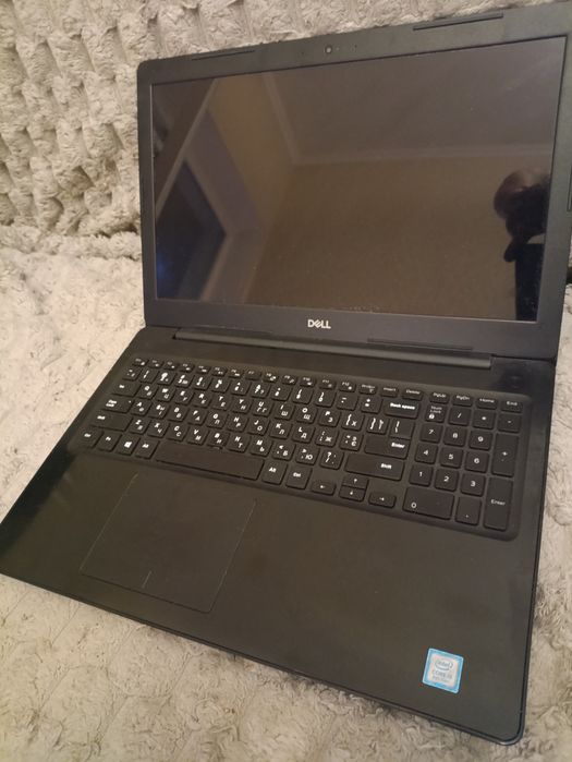 ноутбук Dell Inspiron 5570 - 15.6"i5 8250U UHD 620/ 16 GB/ ssd128
