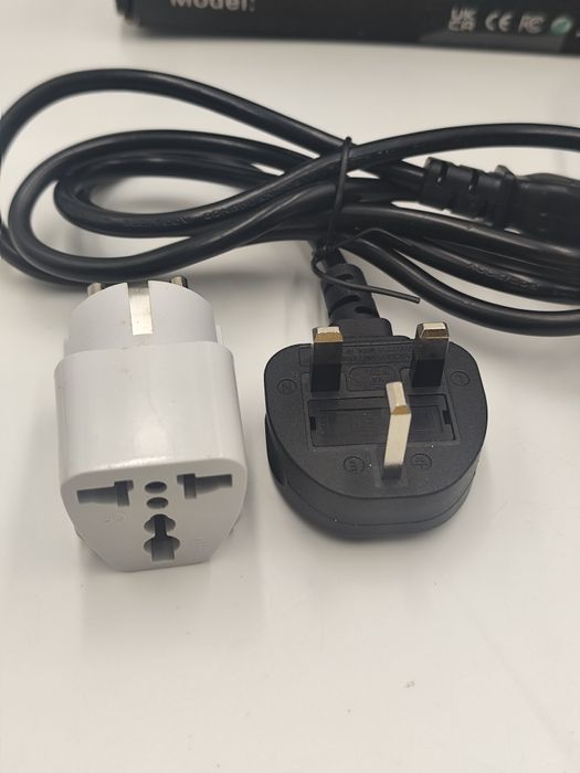 Zasilacz USB-C 65W YDKDNF do laptopa + przejściówka gratis, stan b.dob