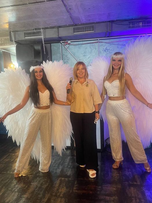 Ведуча на свято  + фотограф