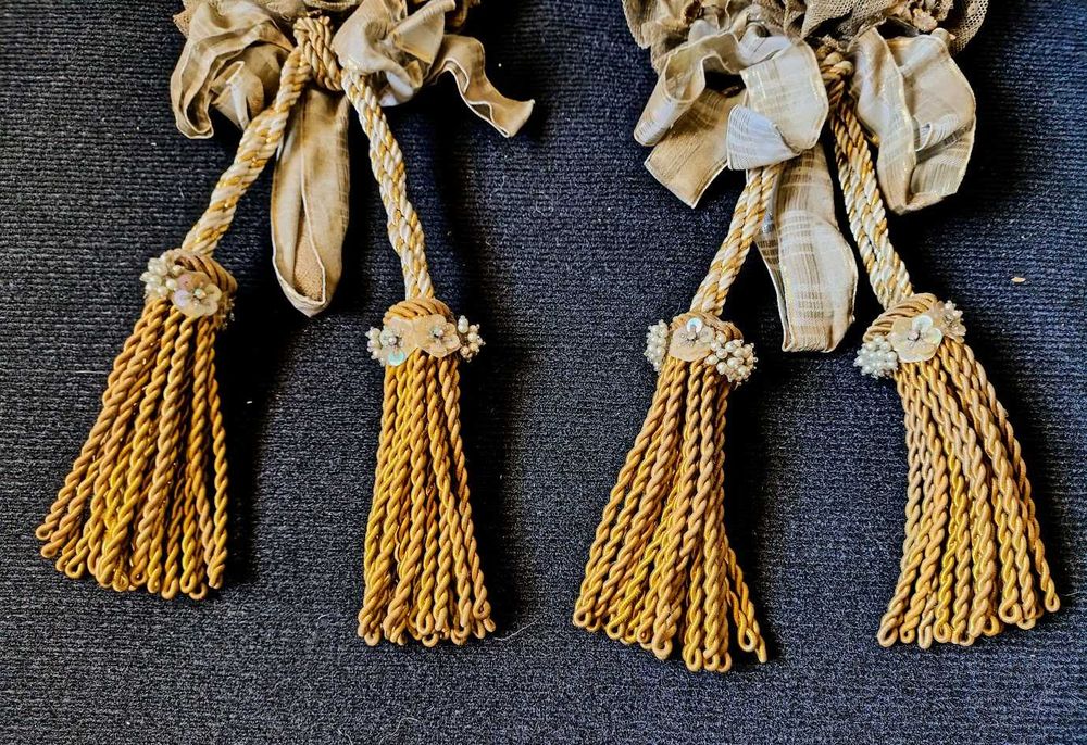 Par de palmitos artesanato arranjo floral tons dourados