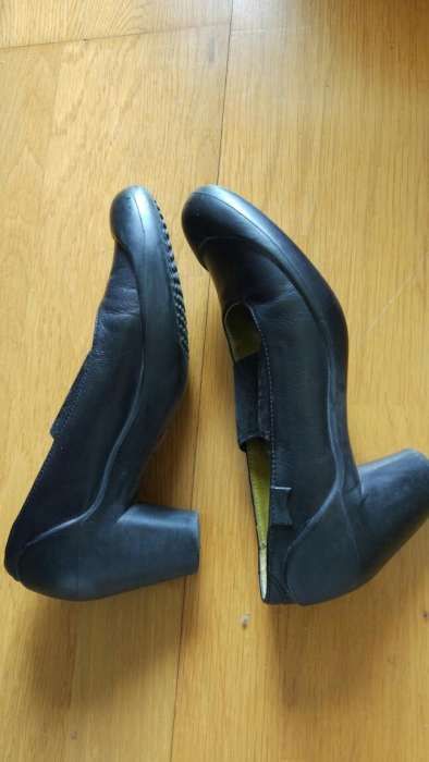 Sapatos camper preto n 36 modelo feminino