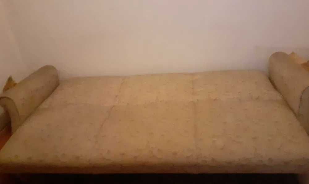 Sofá cama, bom estado