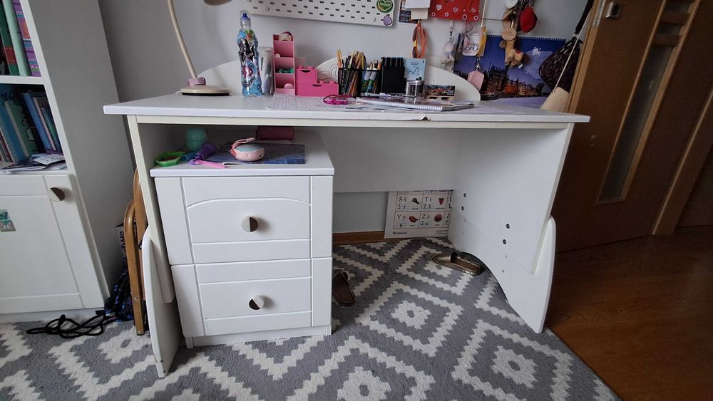 Biurko meblik dzieciece