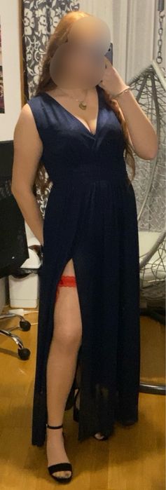 Granatowa sukienka studniówka wesele