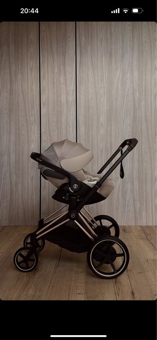 Автокрісло Cybex Cloud T Plus