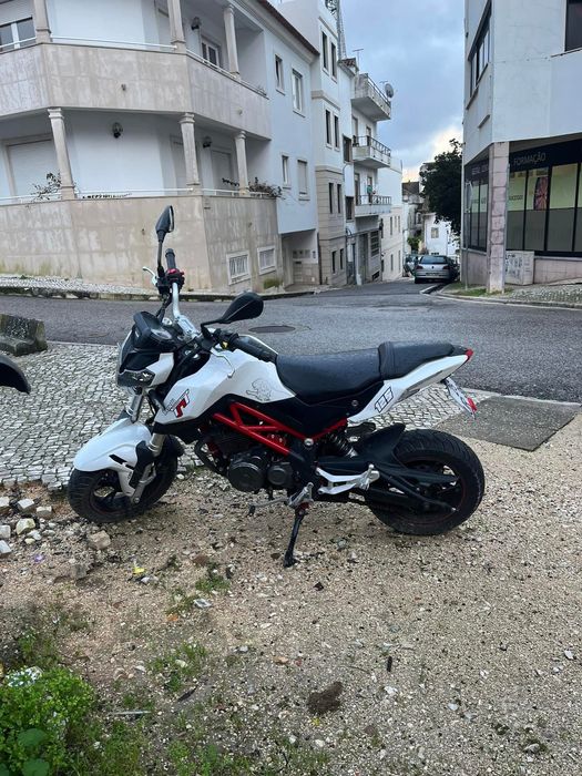 Vendo Benelli TNT 125