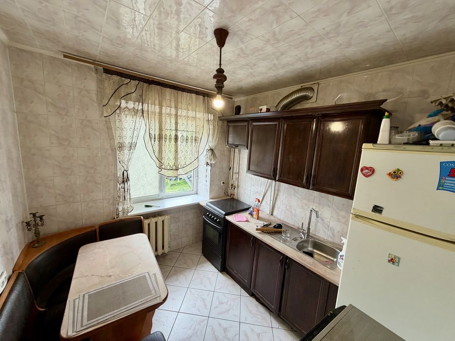 Продаж 3 кімнатної квартири вул. Віталія Бохонка. Сертифікат