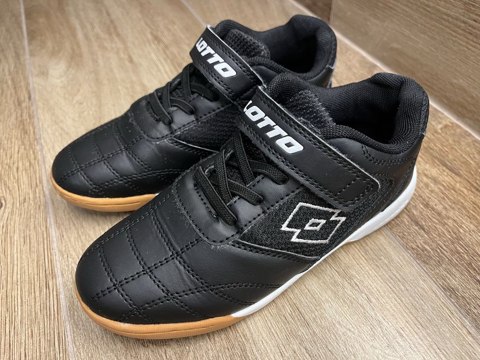 adidasy / halówki Lotto Whizzer rozm.31