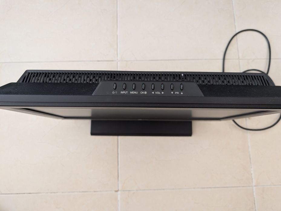 TV LCD LG 20" 20LS2R