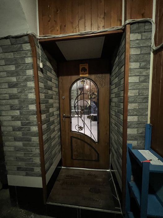 Продаж 4 кімнатноі квартири