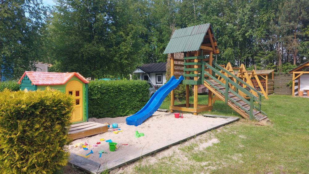 Domki i pokoje nad morzem Dąbki, Bobolin sezon 2026. Zapraszamy