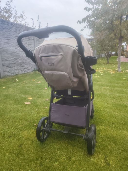 Прогулянкова коляска Carello Bravo